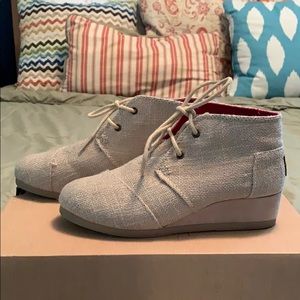Toms Girls’ Shoes